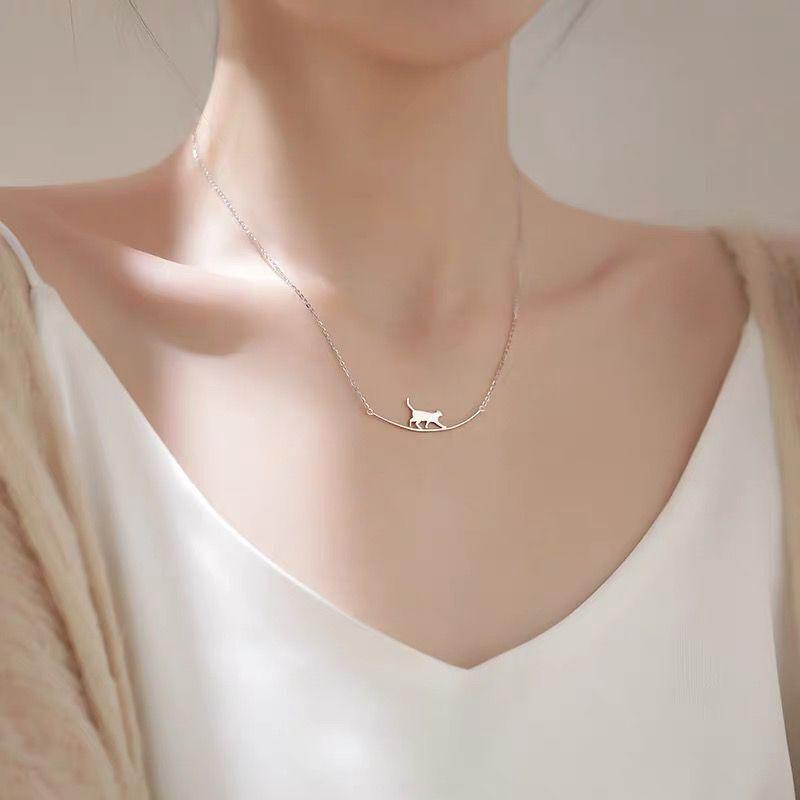 Cute Walking Cat Clavicle Chain Necklace